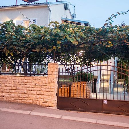 פורץ Wellness Studio D'Or - Exclusive New Apartment With Whirlpool, Sauna, Sunny Terrace, Private Parking מראה חיצוני תמונה