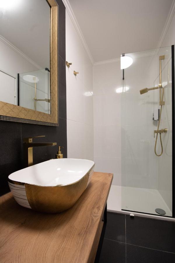 פורץ Wellness Studio D'Or - Exclusive New Apartment With Whirlpool, Sauna, Sunny Terrace, Private Parking מראה חיצוני תמונה