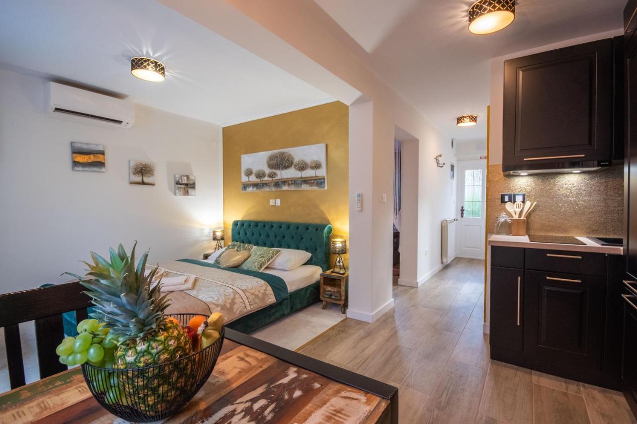 פורץ Wellness Studio D'Or - Exclusive New Apartment With Whirlpool, Sauna, Sunny Terrace, Private Parking מראה חיצוני תמונה